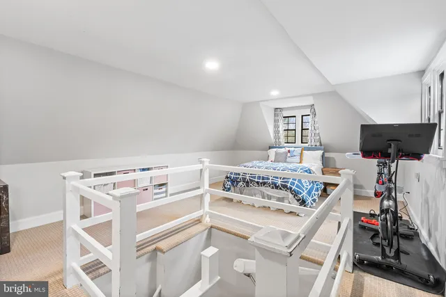 $1,150,000 | 409 Mcclenaghan Mill Road, Narberth, PA 19072