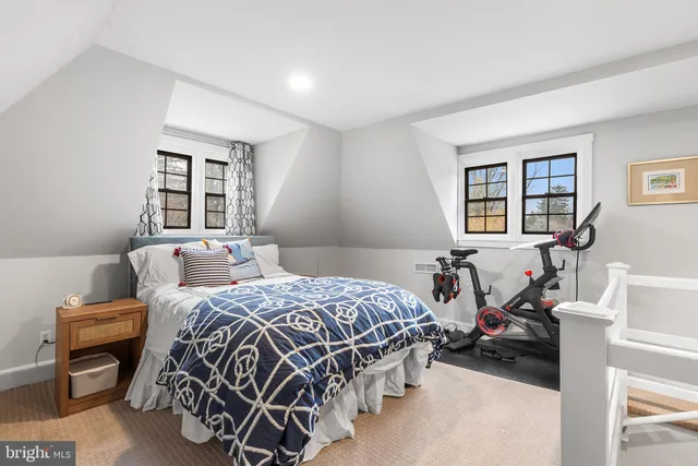 $1,150,000 | 409 Mcclenaghan Mill Road, Narberth, PA 19072