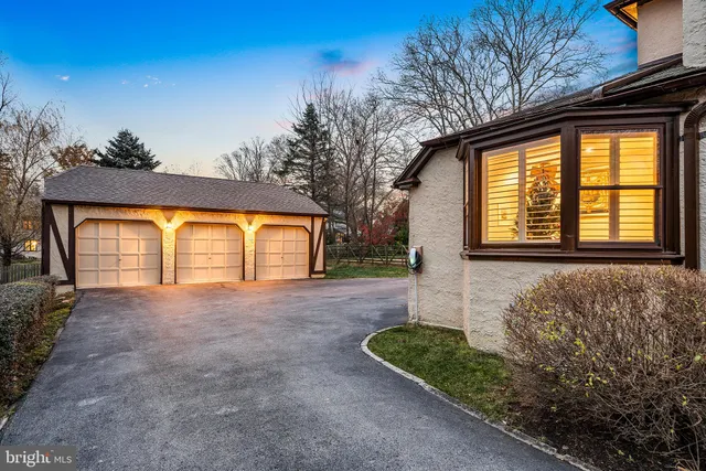 $1,150,000 | 409 Mcclenaghan Mill Road, Narberth, PA 19072