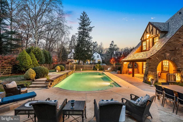 $1,150,000 | 409 Mcclenaghan Mill Road, Narberth, PA 19072