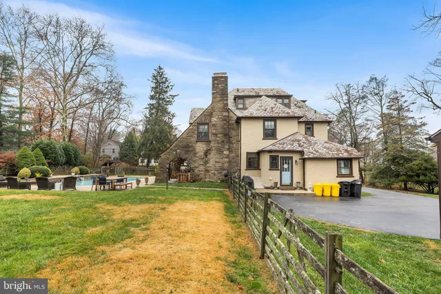 $1,150,000 | 409 Mcclenaghan Mill Road, Narberth, PA 19072