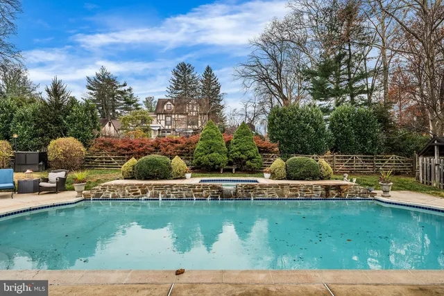 $1,150,000 | 409 Mcclenaghan Mill Road, Narberth, PA 19072