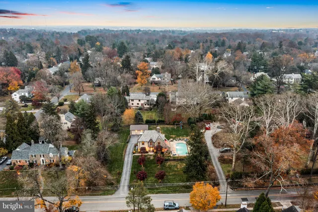 $1,150,000 | 409 Mcclenaghan Mill Road, Narberth, PA 19072