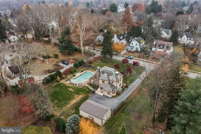 $1,150,000 | 409 Mcclenaghan Mill Road, Narberth, PA 19072