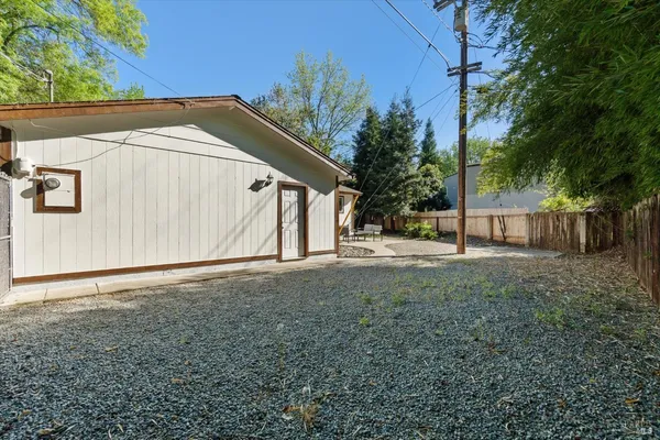 $380,000 | 1723 Del Mar Avenue, Redding, CA 96003