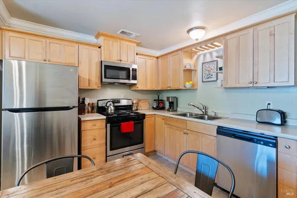 $370,000 | 1723 Del Mar Avenue, Redding, CA 96003