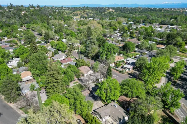 $380,000 | 1723 Del Mar Avenue, Redding, CA 96003