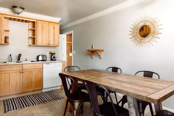 $380,000 | 1723 Del Mar Avenue, Redding, CA 96003