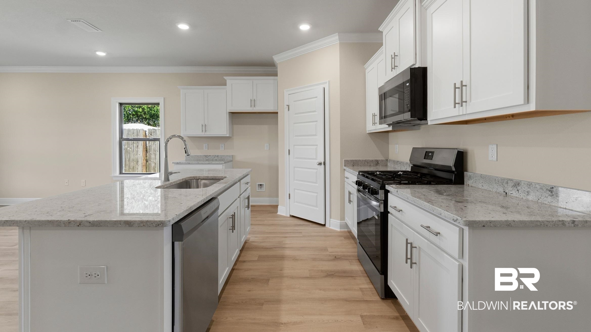 25208 Fairfax Road Daphne, AL 36526 - Photo 10 of 42 Gallery Image 10