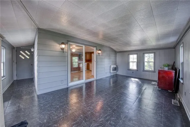 $99,000 | 505 Locust Street, Leechburg, PA 15656