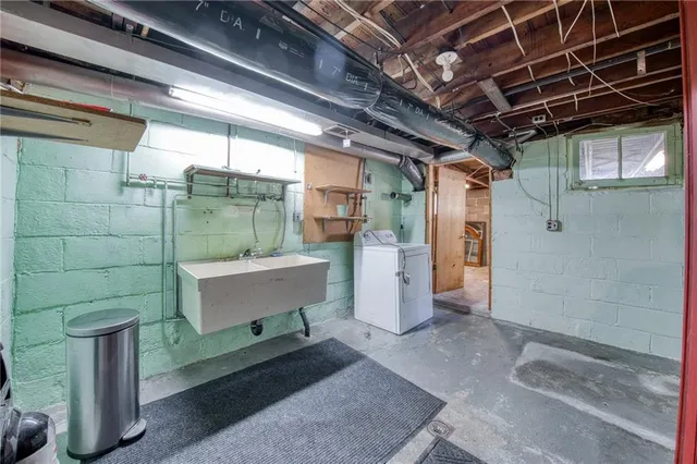 $99,000 | 505 Locust Street, Leechburg, PA 15656