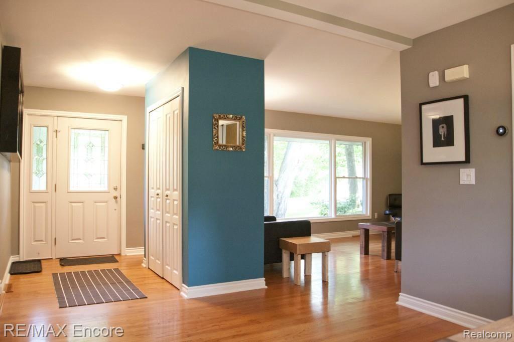 2810 Hillendale Drive Rochester Hills, MI 48309 - Photo 8 of 38