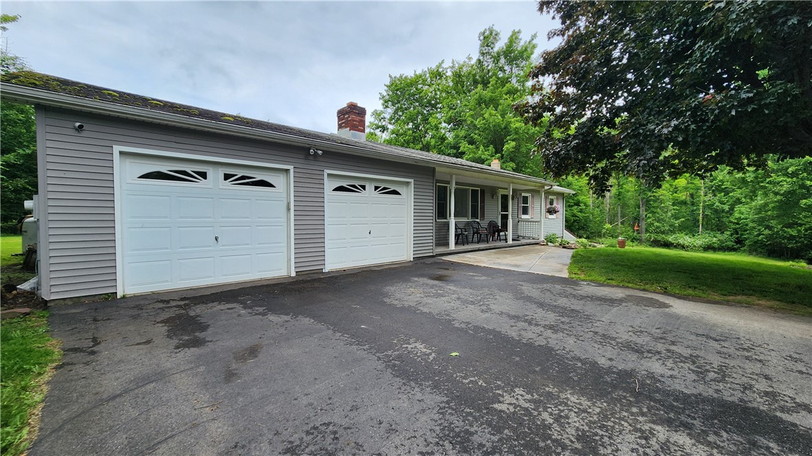 7383 Lakeside Road Ontario, NY 14519 - Photo 3 of 50