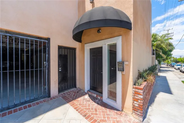 $549,000 | 637 South Grand Avenue, Unit 4, San Pedro, CA 90731