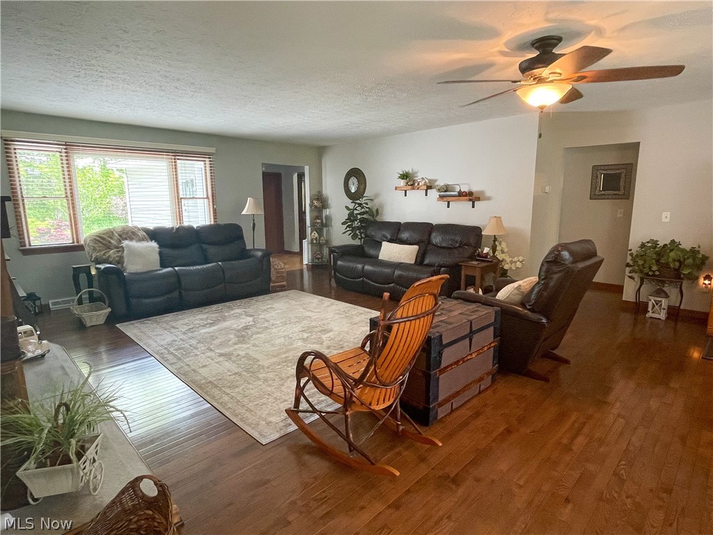 9243 Sherman Road Chesterland, OH 44026 - Photo 7 of 35