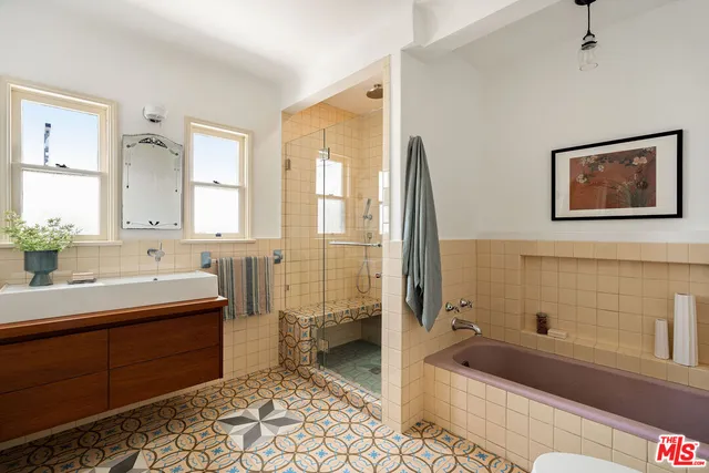 $1,699,000 | 3479 Westmount Avenue, View Park, CA 90043