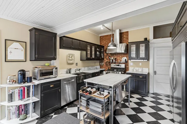 $339,000 | 1845 Cowden Avenue, Memphis, TN 38104