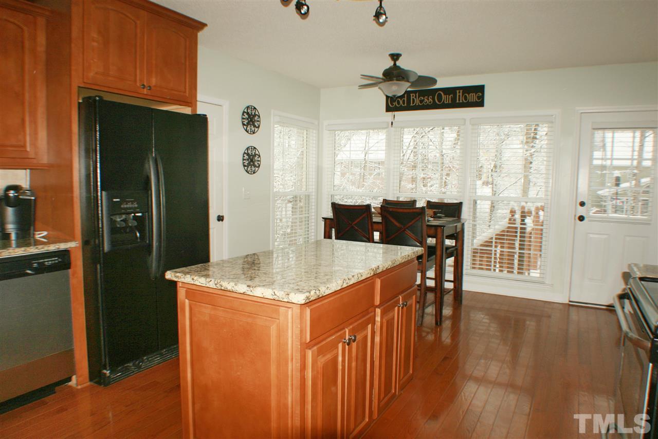 9616 Center Cross Court Raleigh, NC 27617 - Photo 9 of 23 Gallery Image 9