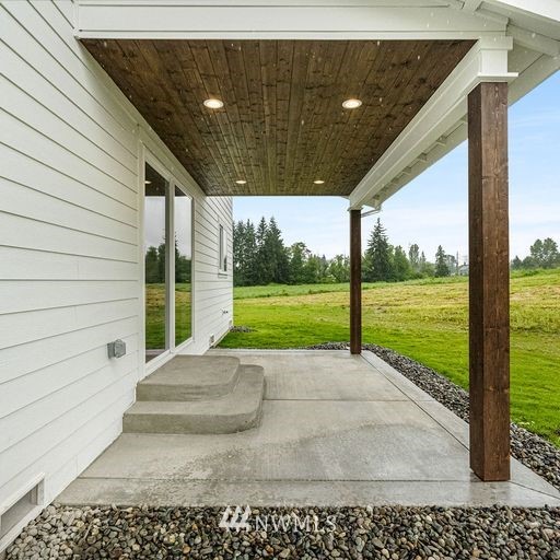 7127 Riverview Road Snohomish, WA 98290 - Photo 4 of 40 Gallery Image 4