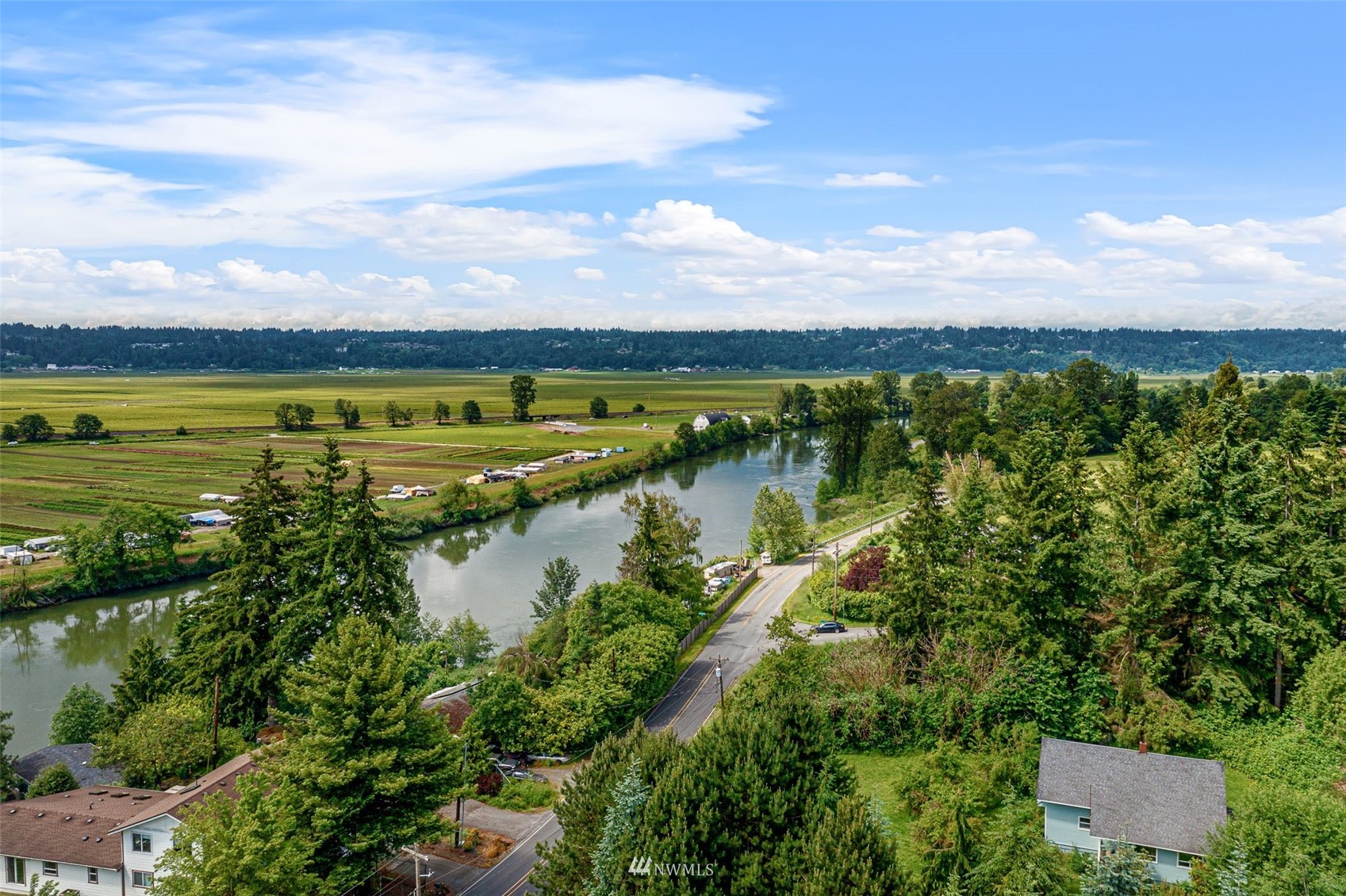 7127 Riverview Road Snohomish, WA 98290 - Photo 8 of 40 Gallery Image 8