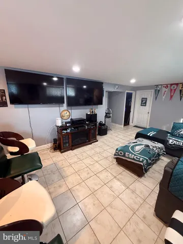 $420,000 | 5 Regal Court, Newark, DE 19713