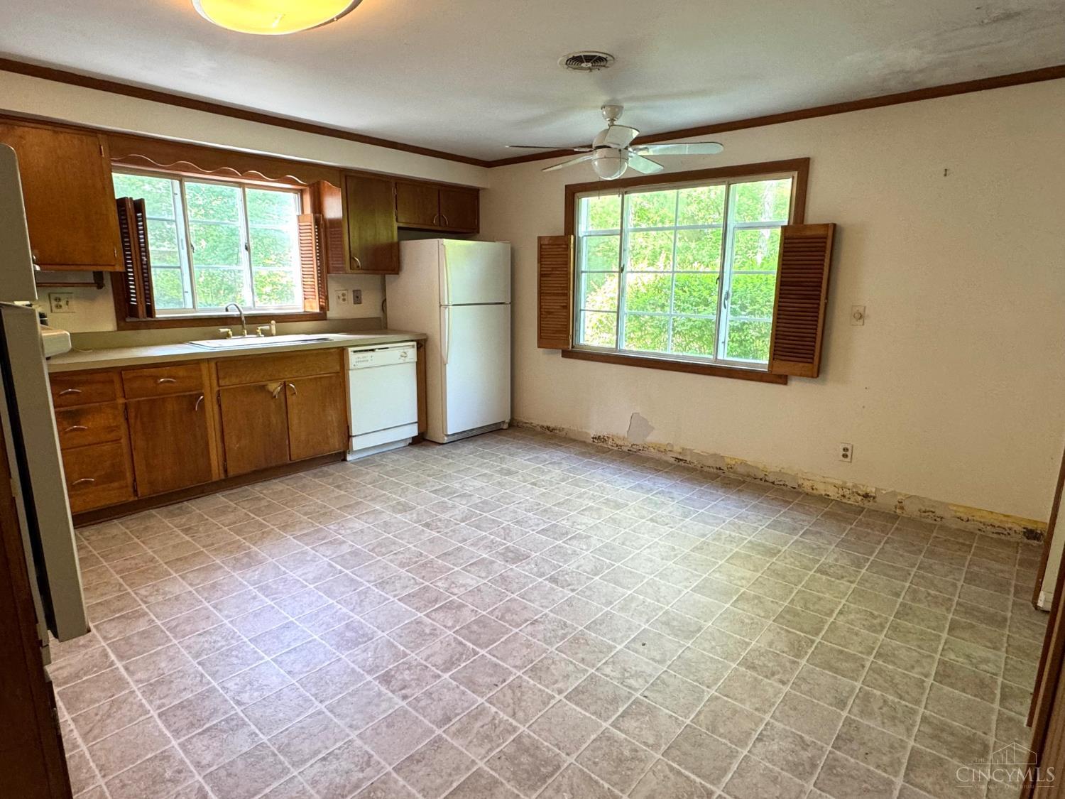 7034 Bridges Road Cincinnati, OH 45230 - Photo 23 of 41