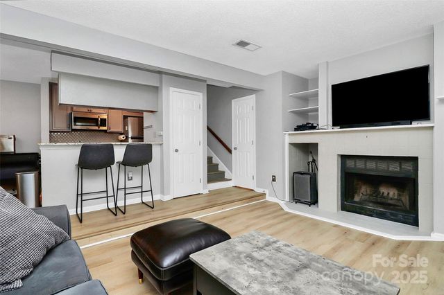 $300,000 | 427 West 8th Street, Charlotte, NC 28202