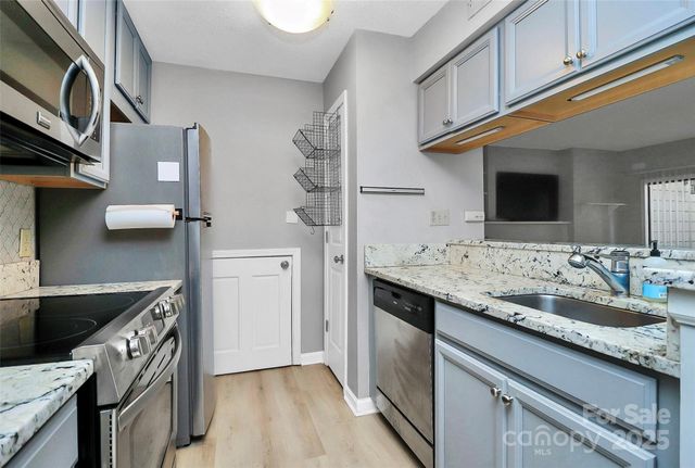 $300,000 | 427 West 8th Street, Charlotte, NC 28202