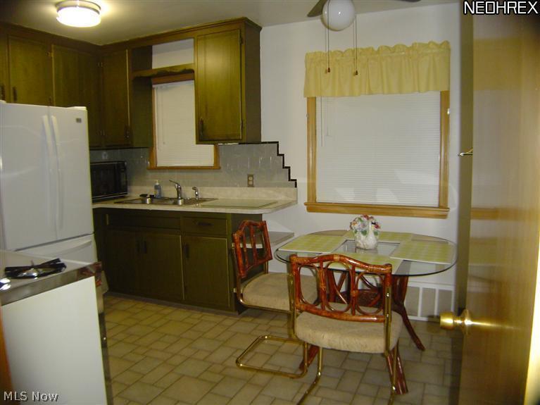 29953 Elgin Road Wickliffe, OH 44092 - Photo 9 of 25 Gallery Image 9