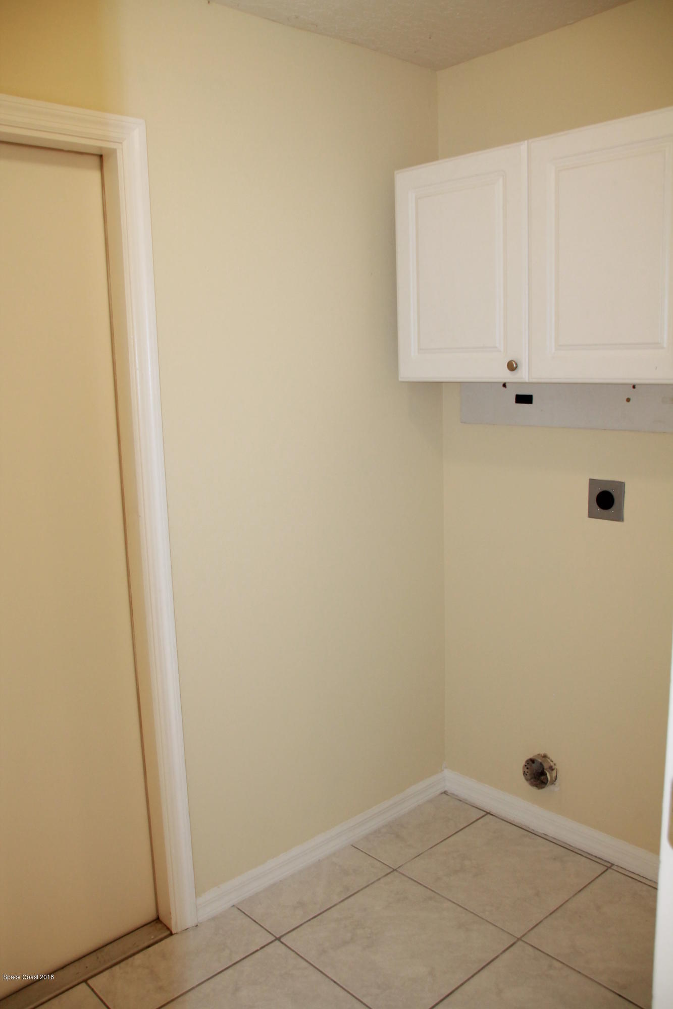 2143 Spring Creek Circle Palm Bay, FL 32905 - Photo 16 of 19 Laundry Room