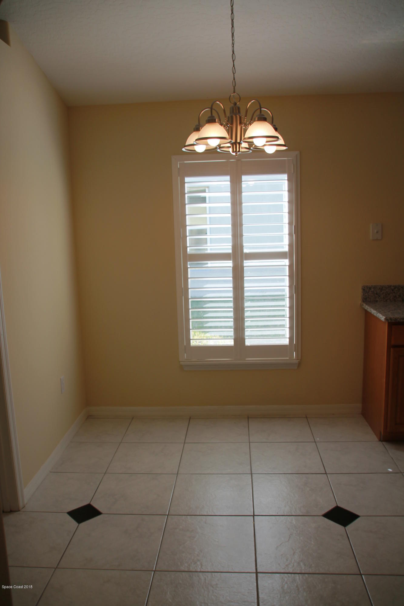 2143 Spring Creek Circle Palm Bay, FL 32905 - Photo 4 of 19 Eat In Area