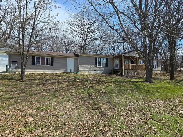 $229,500 | 556 Southeast 1291 Road, Clinton, MO 64735