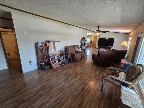 $229,500 | 556 Southeast 1291 Road, Clinton, MO 64735