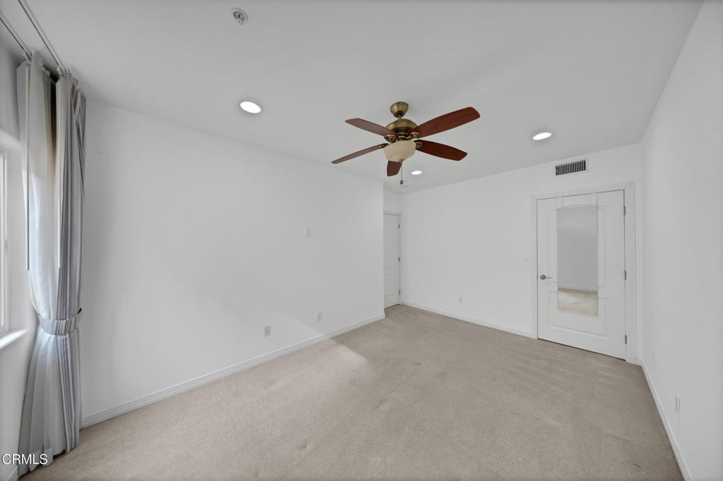 4732 Radford Avenue, Unit 8 Valley Village, CA 91607 - Photo 23 of 37 4732 Radford Ave 8 Valley Village CA 916