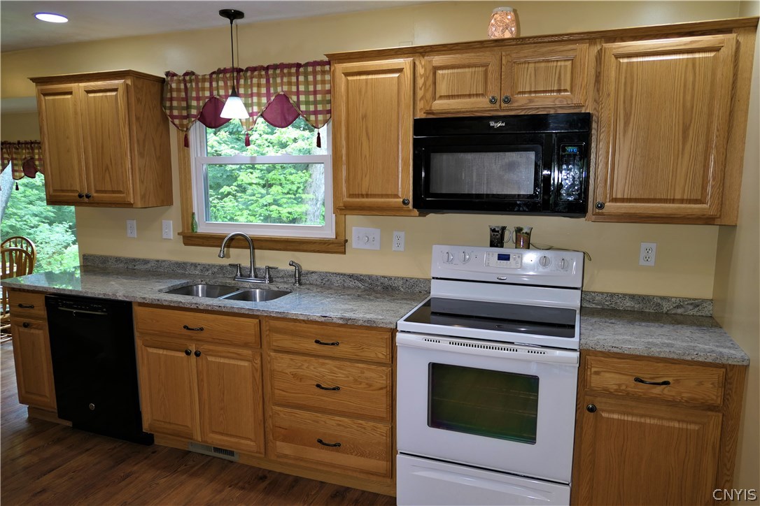 8474 Halstead Road Vienna, NY 13308 - Photo 14 of 36