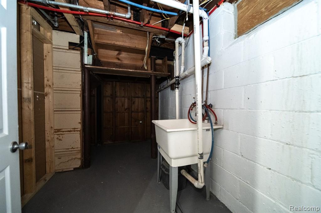21397 Greenview Road Southfield, MI 48075 - Photo 69 of 80 Gallery Image 69