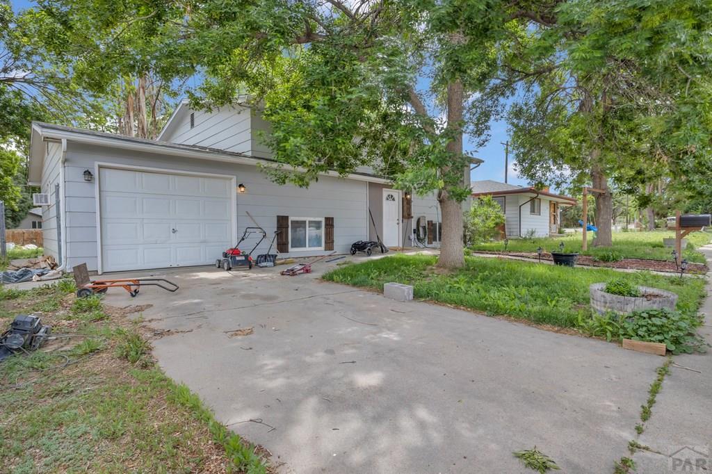 304 Meadowlark Road Florence, CO 81226 - Photo 3 of 22 Gallery Image 3