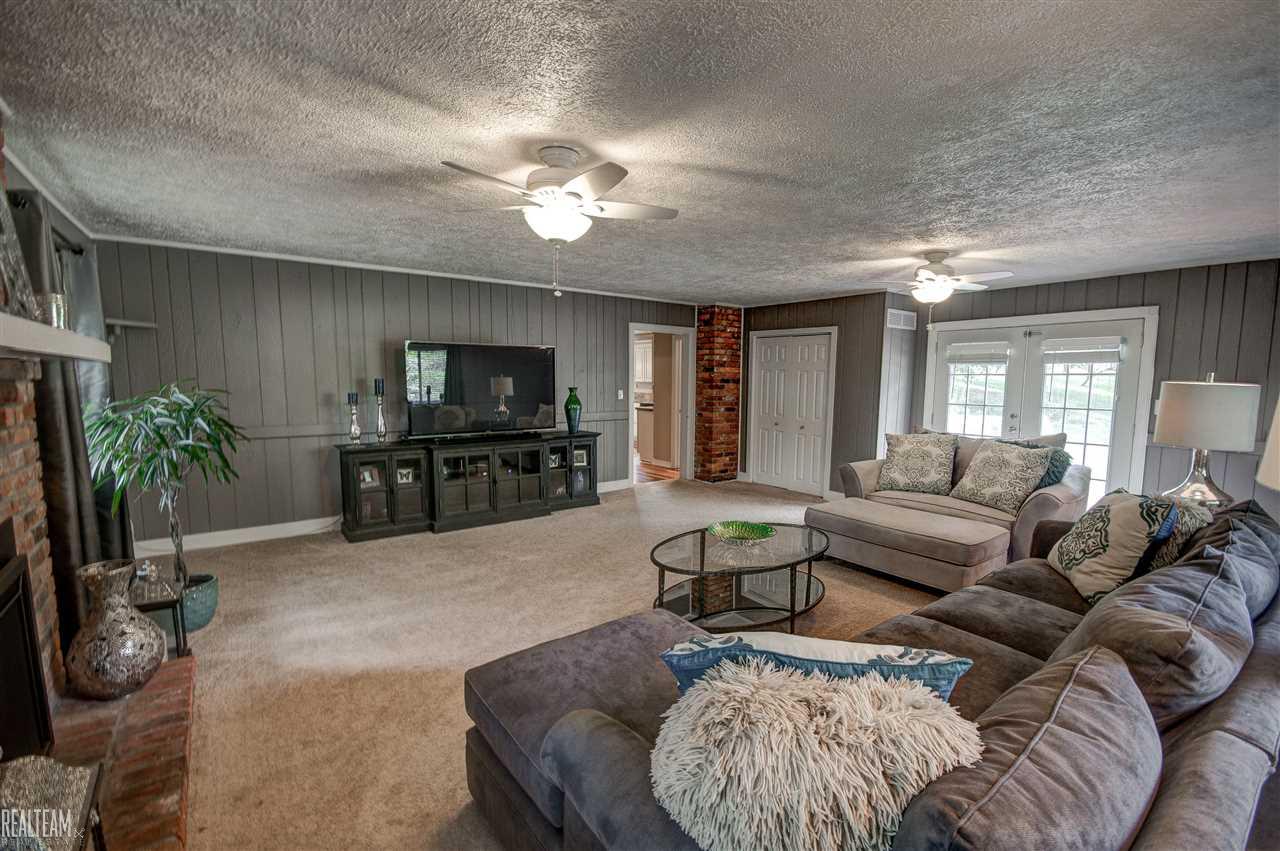 7751 South Eston Road Clarkston, MI 48348 - Photo 17 of 38 31299546-16.JPG