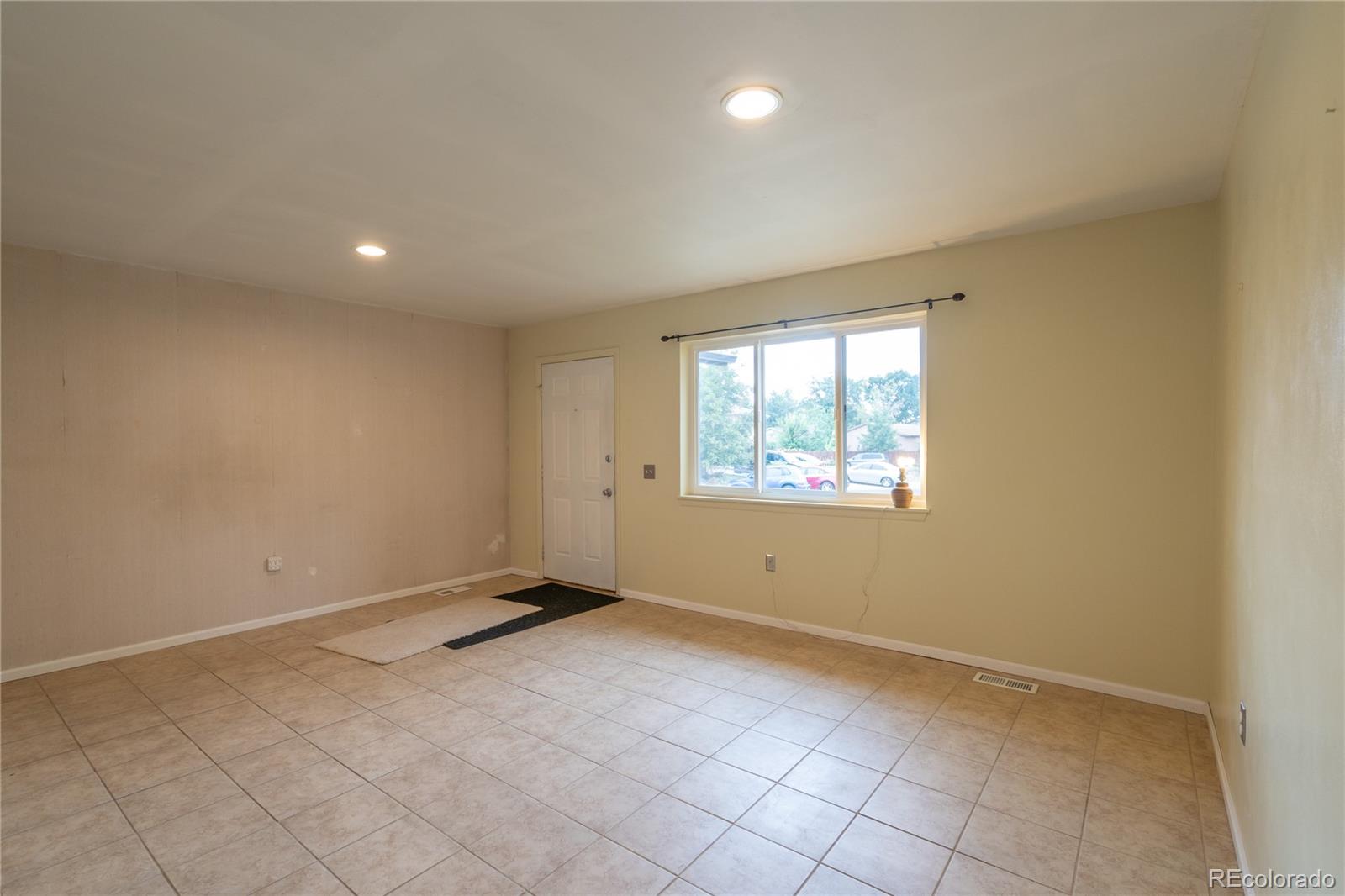 8563 Dover Court Arvada, CO 80005 - Photo 2 of 23