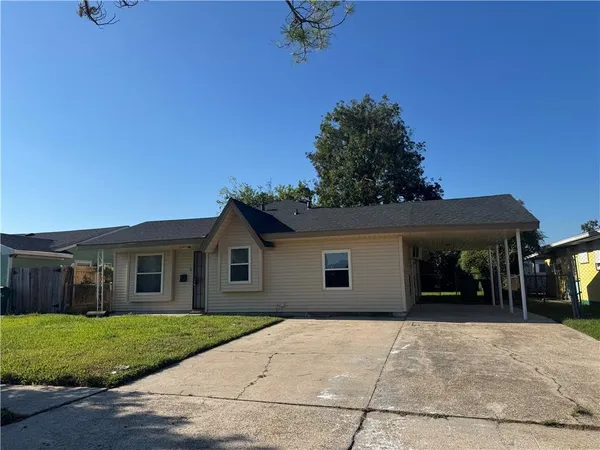 $188,800 | 157 Dillard Drive, Westwego, LA 70094