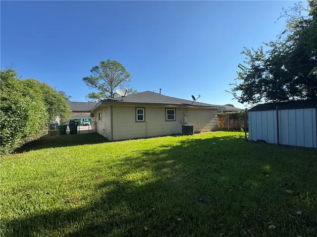 $189,800 | 157 Dillard Drive, Westwego, LA 70094