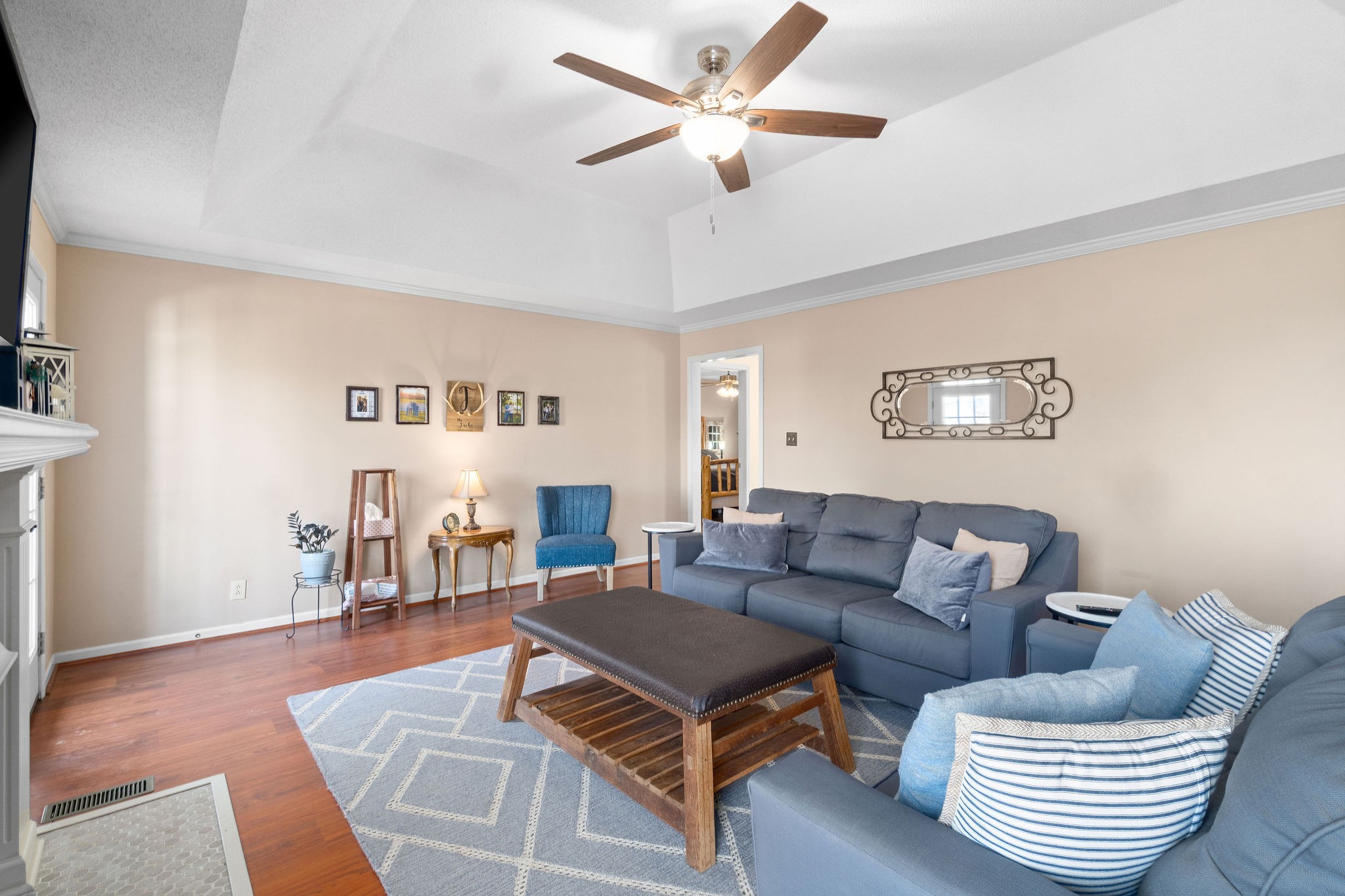 1071 Rossview Road Clarksville, TN 37043 - Photo 8 of 37 Gallery Image 8