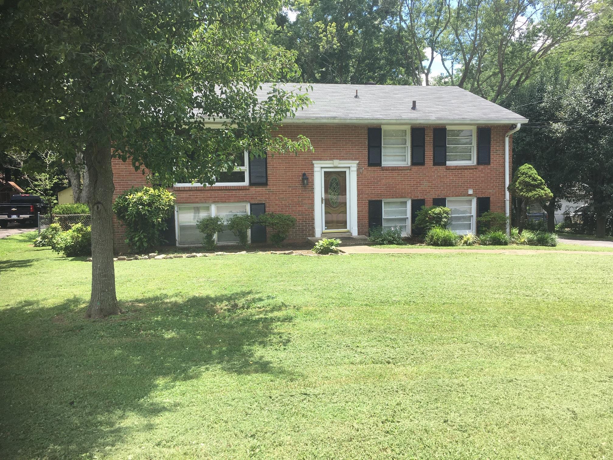 8025 Esterbrook Drive Nashville, TN 37221 - Photo 4 of 14