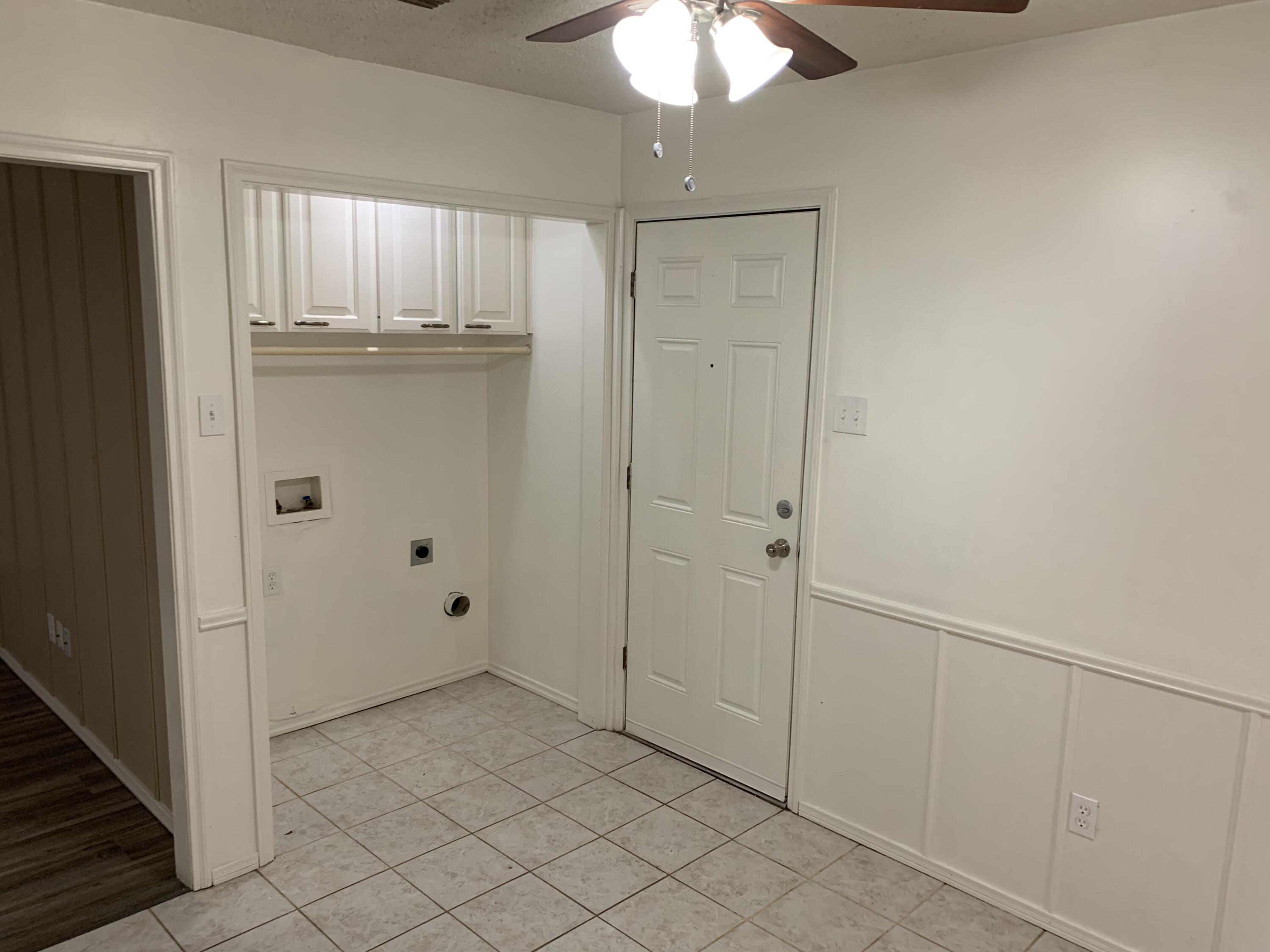 3216 74th Street, Unit B Lubbock, TX 79423 - Photo 10 of 11