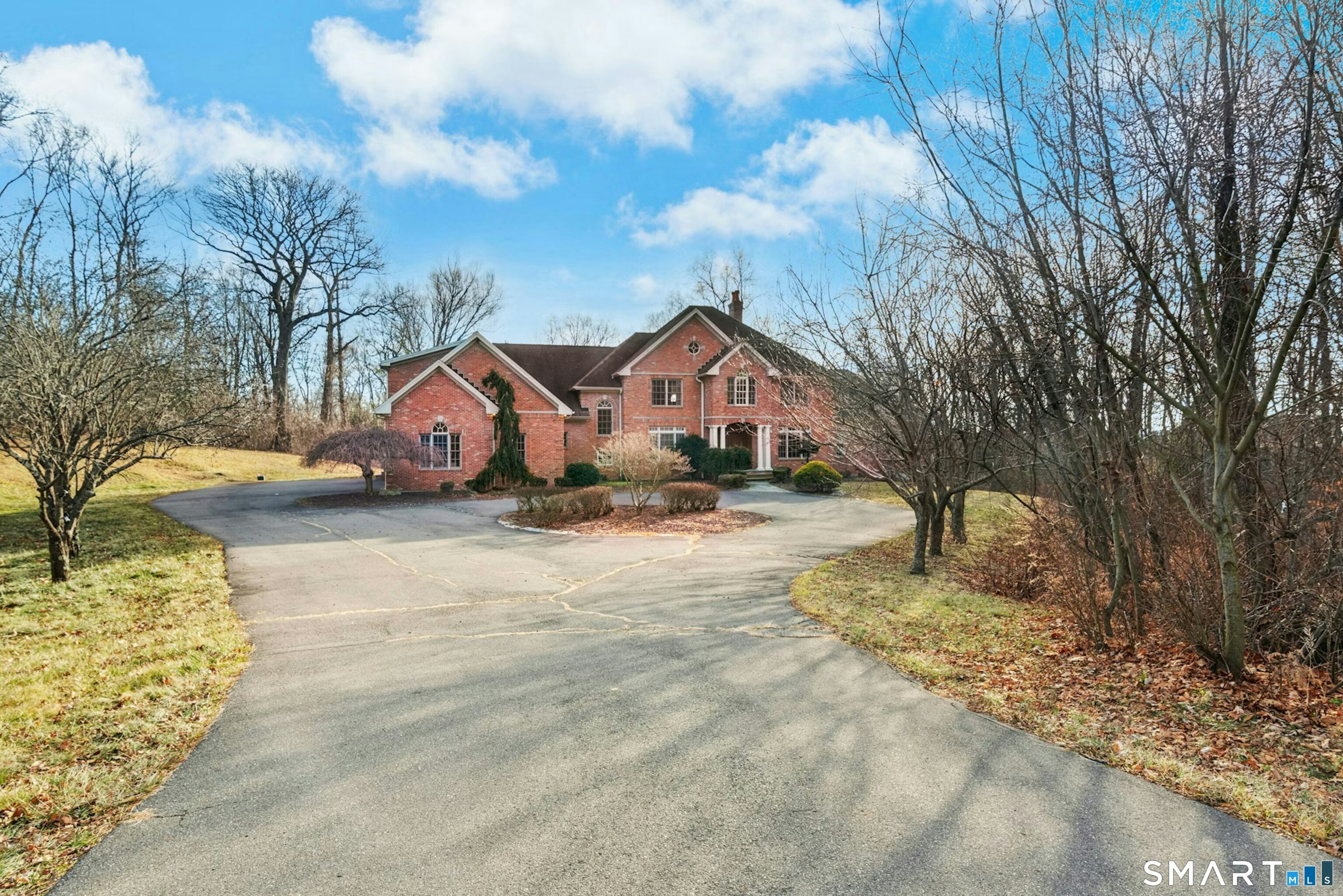 215 Old Mountain Road Farmington, CT 06032 - Photo 2 of 40