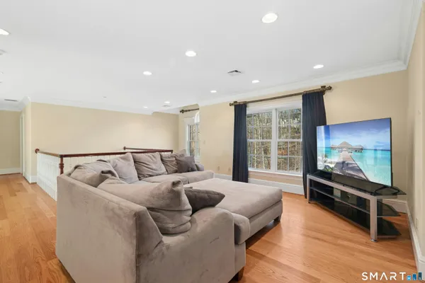 $1,680,000 | 215 Old Mountain Road, Farmington, CT 06032