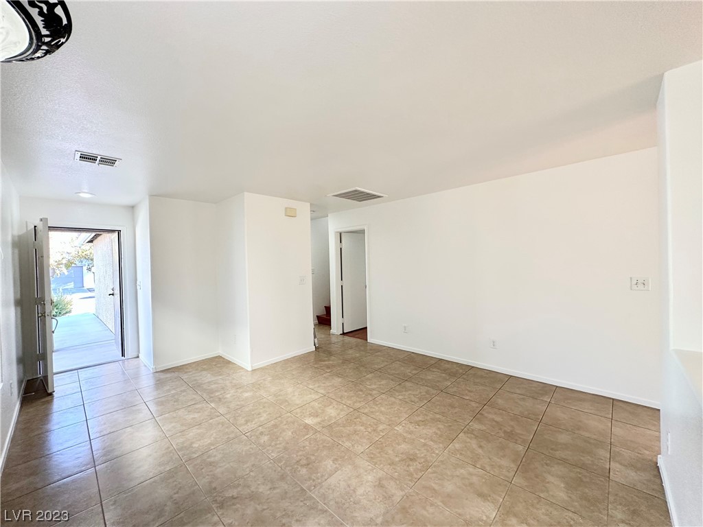 7461 Easingwold Drive Las Vegas, NV 89113 - Photo 5 of 32