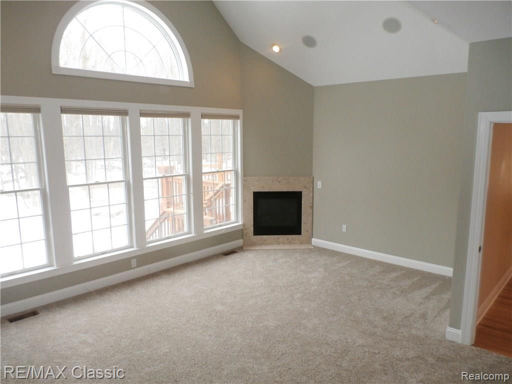 49673 Timber Trail Novi, MI 48374 - Photo 28 of 51 P3140158.JPG