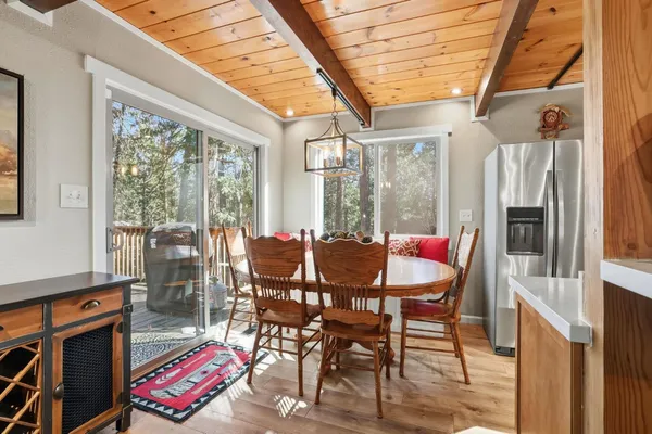 a view of utility room