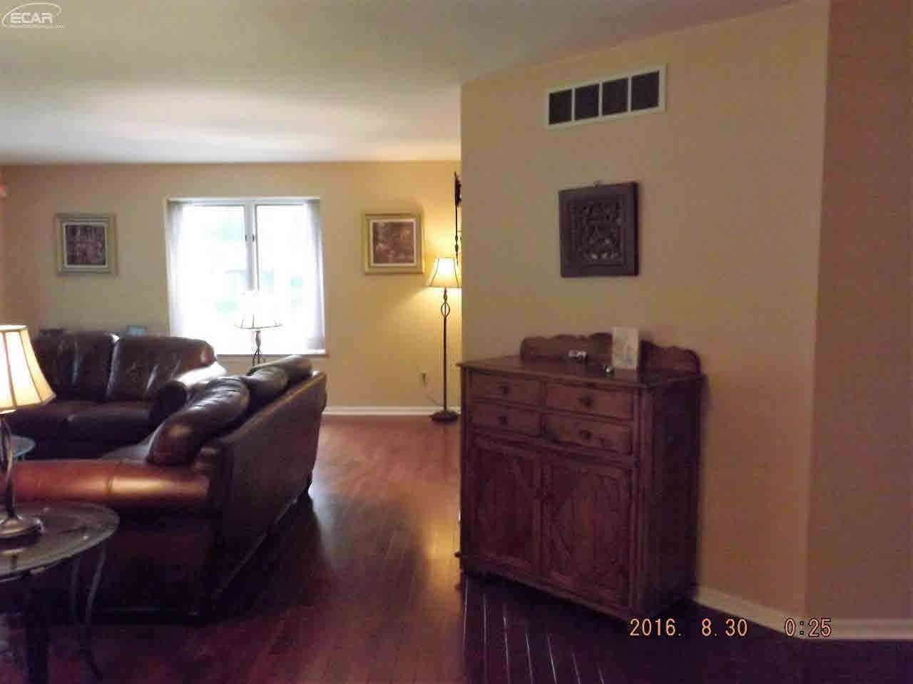 4307 Calkins Road Flint, MI 48532 - Photo 9 of 30 21210312-8.JPG